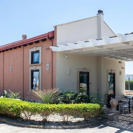 Hotel Palascia Wellness Relais 3*