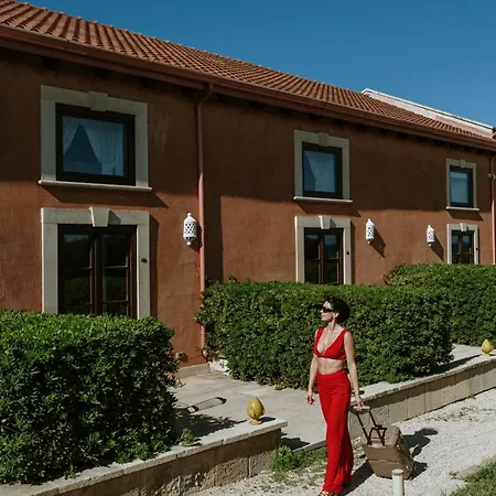 Ξενοδοχείο Palascia Wellness Relais 3*